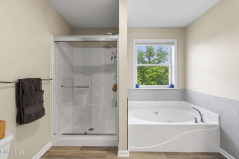 381 Doctor Shaw Road Slingerlands NY 12159