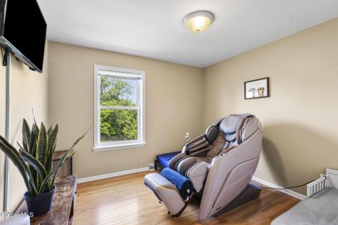 381 Doctor Shaw Road Slingerlands NY 12159