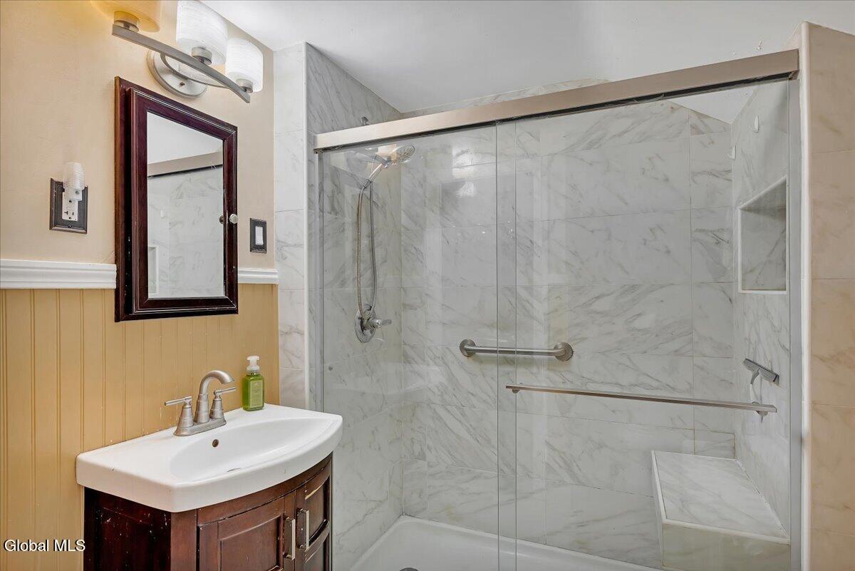 2 George Street Colonie NY 12205