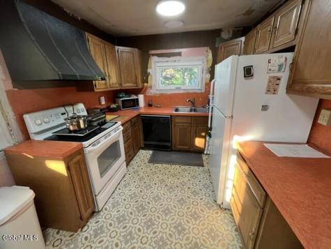 3 Ryder Avenue South Glens Falls NY 12803