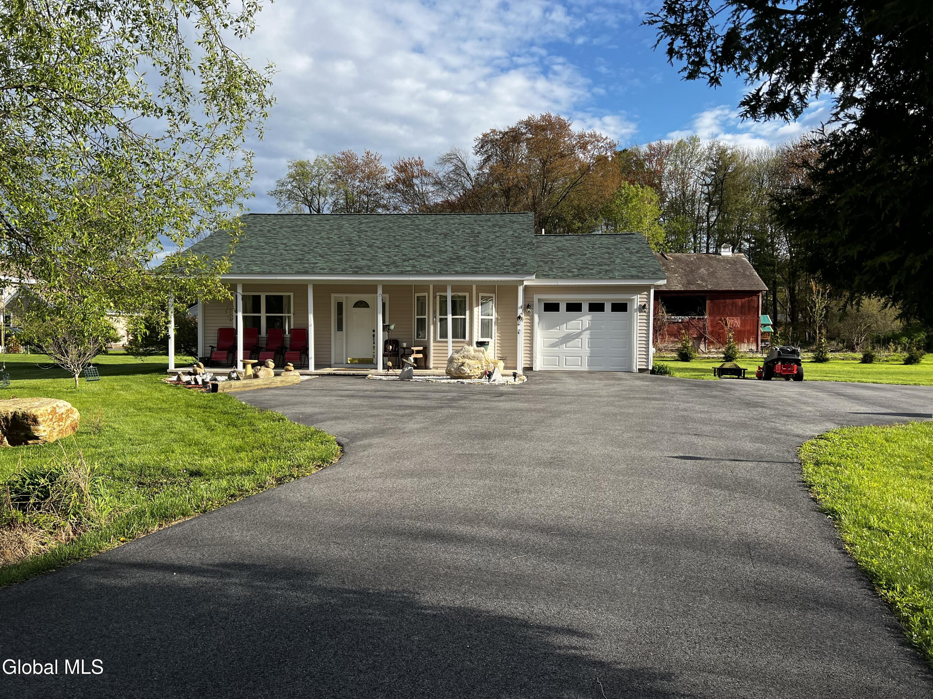 104 Cronin Road Queensbury NY 12804