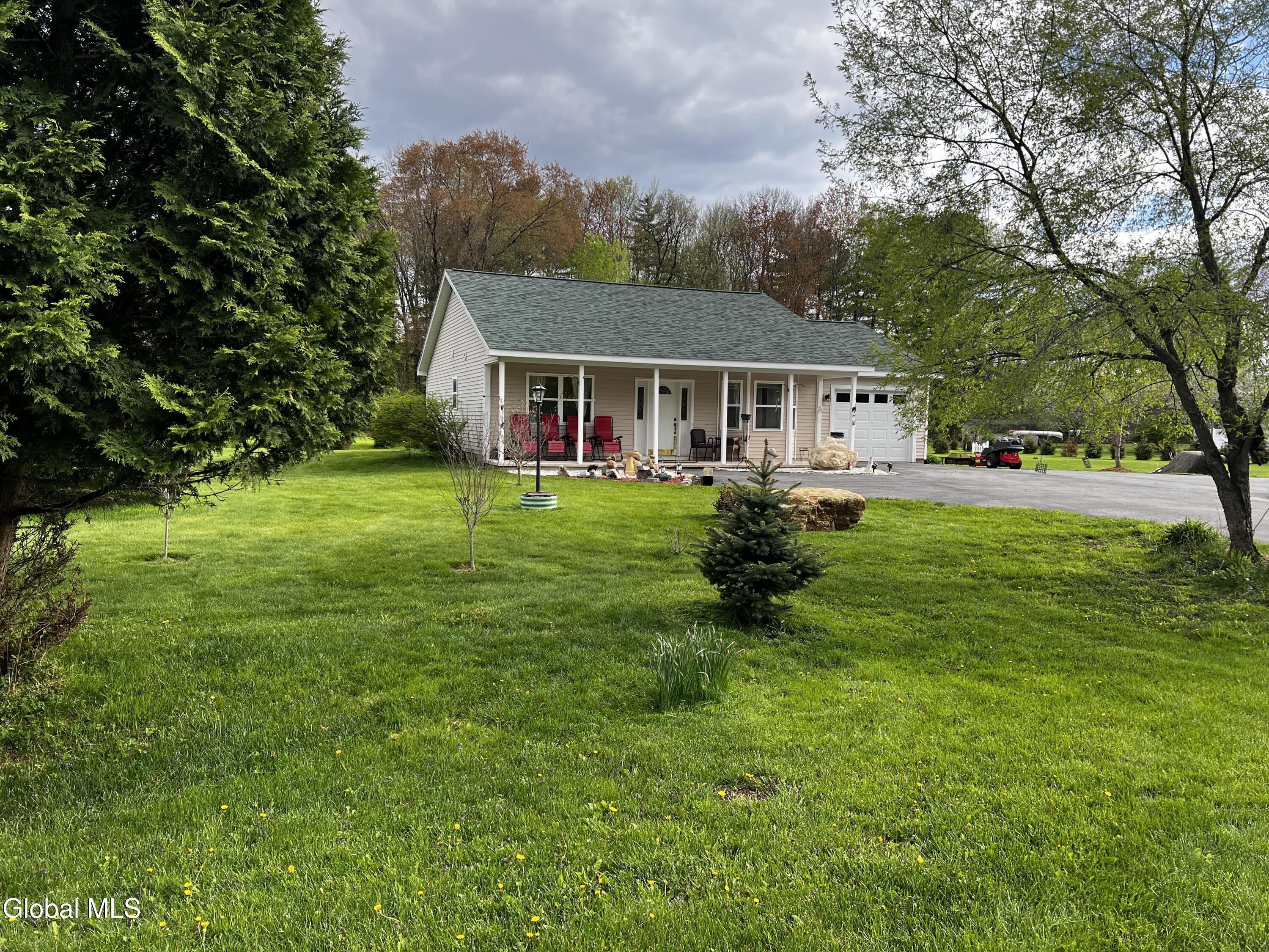 104 Cronin Road Queensbury NY 12804