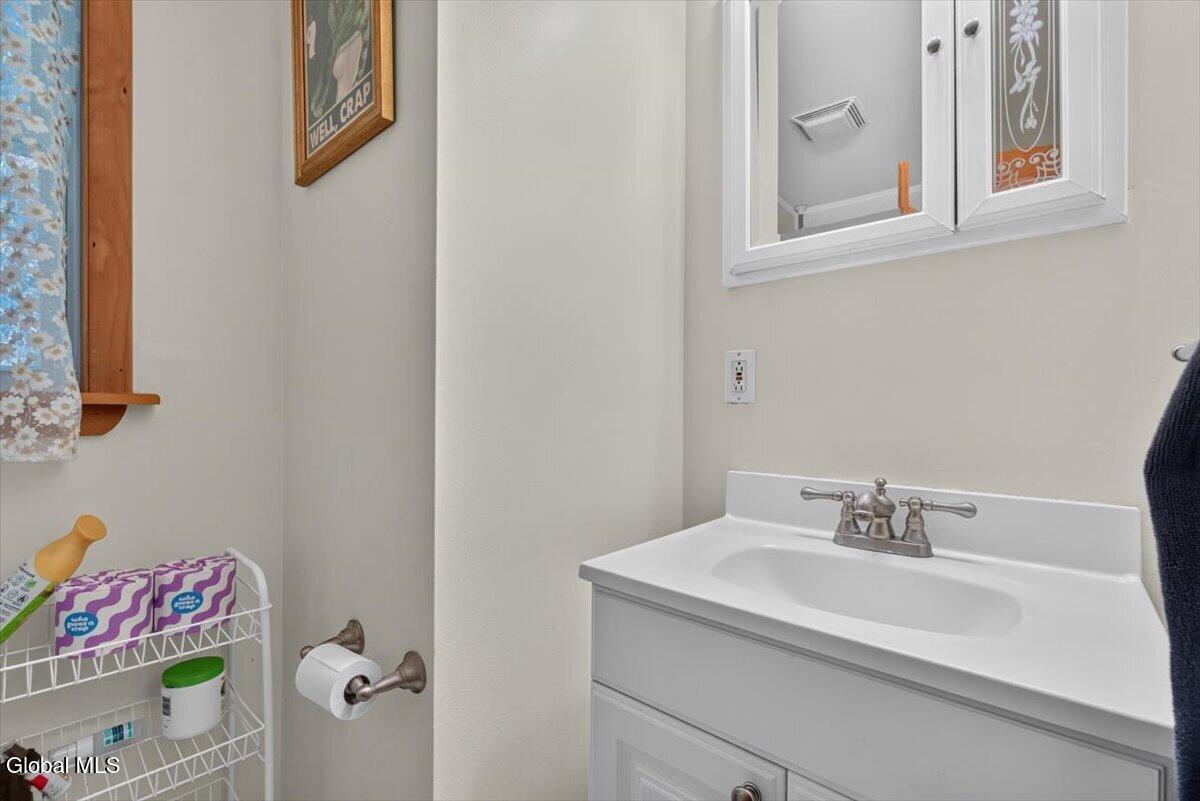 35 Neil Boulevard Selkirk NY 12158