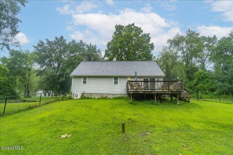35 Neil Boulevard Selkirk NY 12158