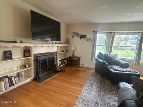 2155 Orchard Park Drive Niskayuna NY 12309