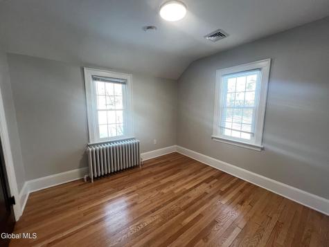 1971 Nott Street Niskayuna NY 12309