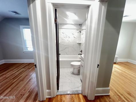 1971 Nott Street Niskayuna NY 12309