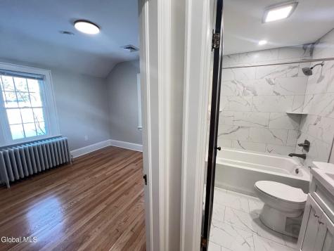 1971 Nott Street Niskayuna NY 12309