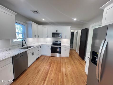 1971 Nott Street Niskayuna NY 12309