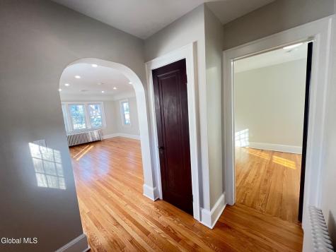 1971 Nott Street Niskayuna NY 12309