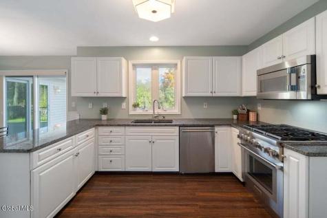 15 Mallard Drive Rexford NY 12148