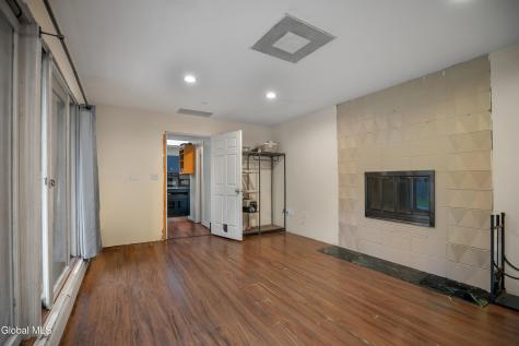 26 Fort Amherst Road Queensbury NY 12804