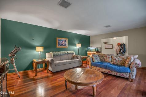 26 Fort Amherst Road Queensbury NY 12804