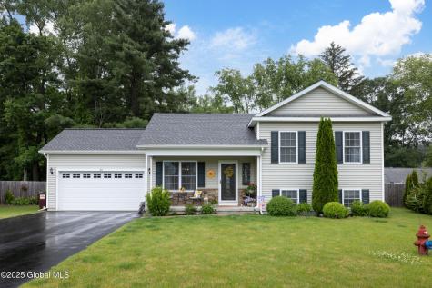 20 Quarry Circle Way Kingsbury NY 12839