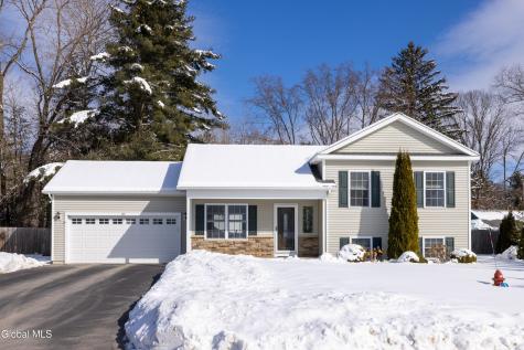 20 Quarry Circle Way Kingsbury NY 12839