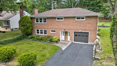 1082 Cornelius Avenue Niskayuna NY 12309
