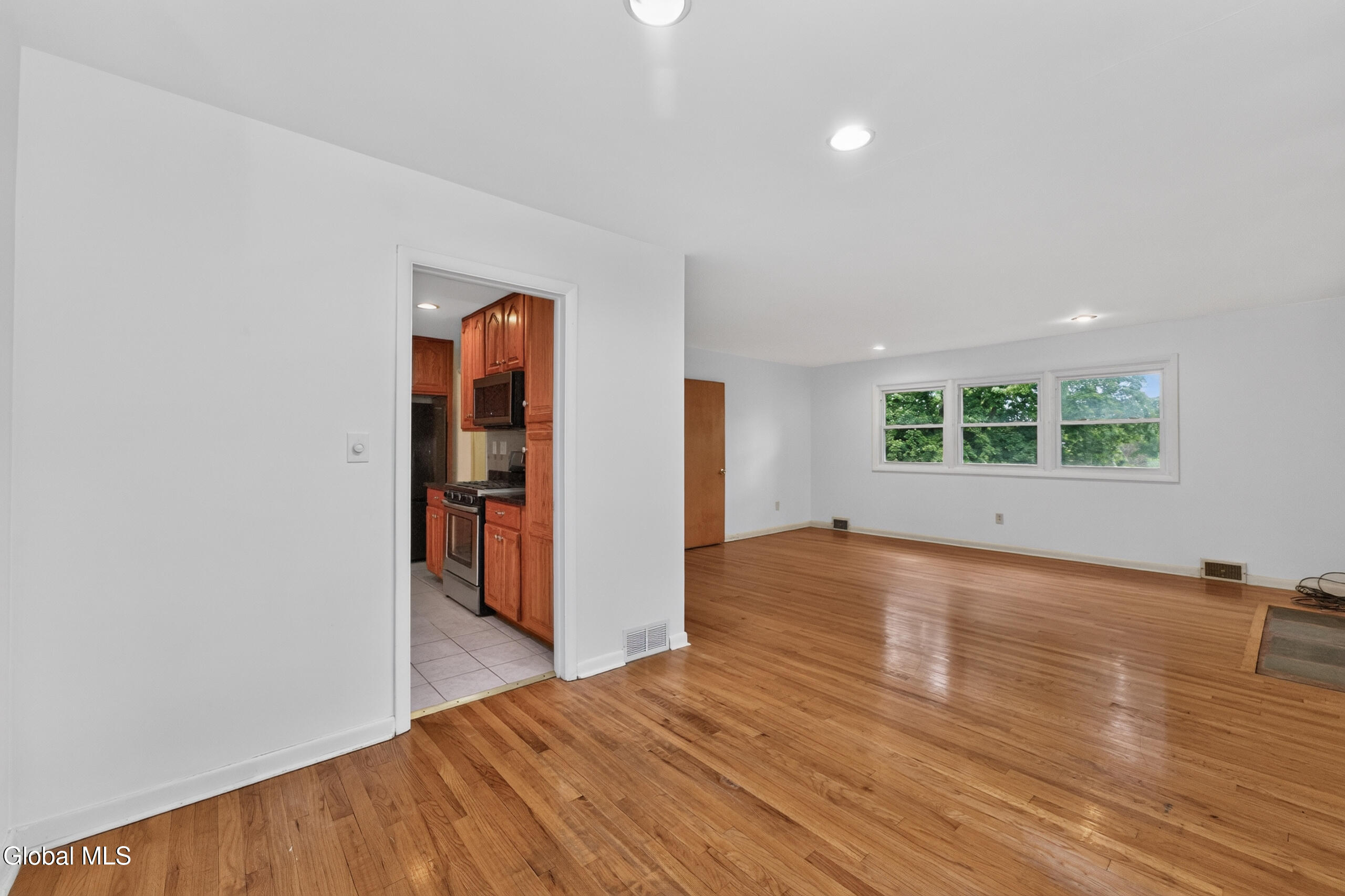 1082 Cornelius Avenue Niskayuna NY 12309