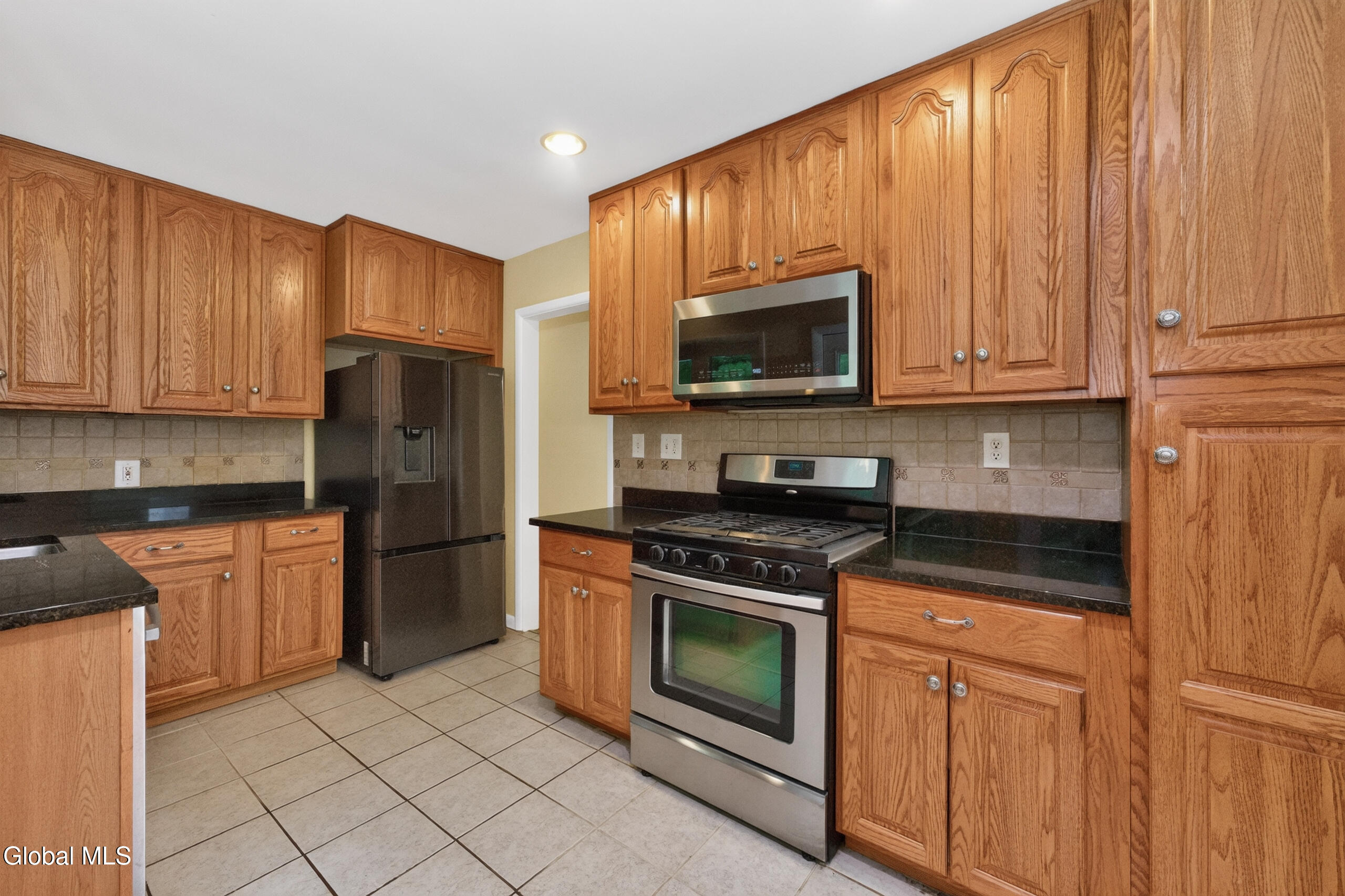 1082 Cornelius Avenue Niskayuna NY 12309