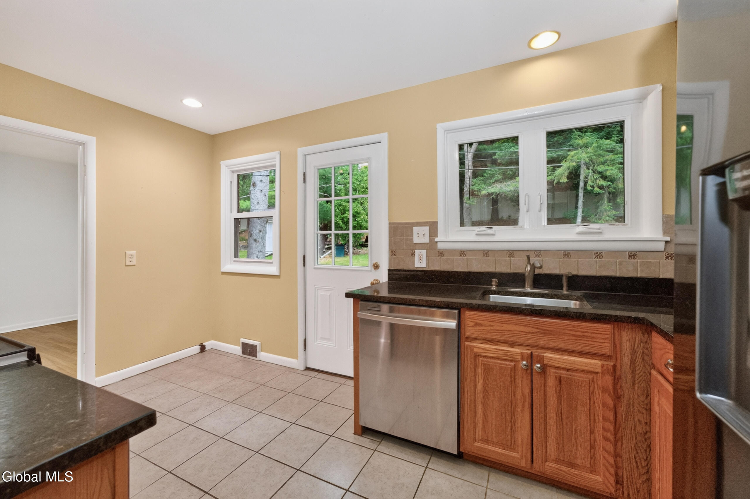 1082 Cornelius Avenue Niskayuna NY 12309