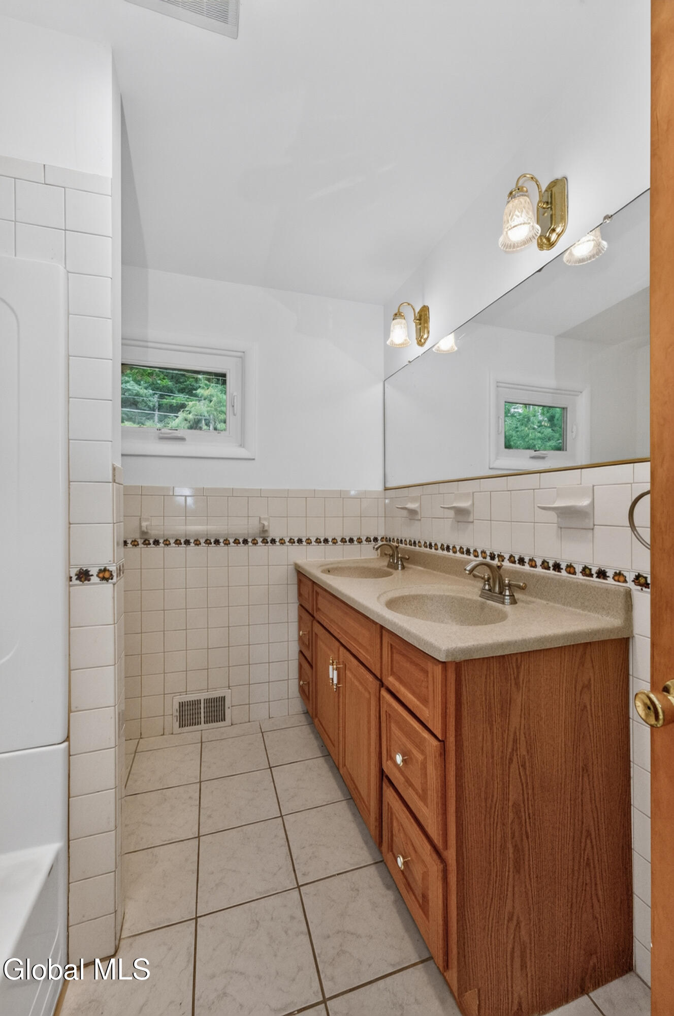 1082 Cornelius Avenue Niskayuna NY 12309