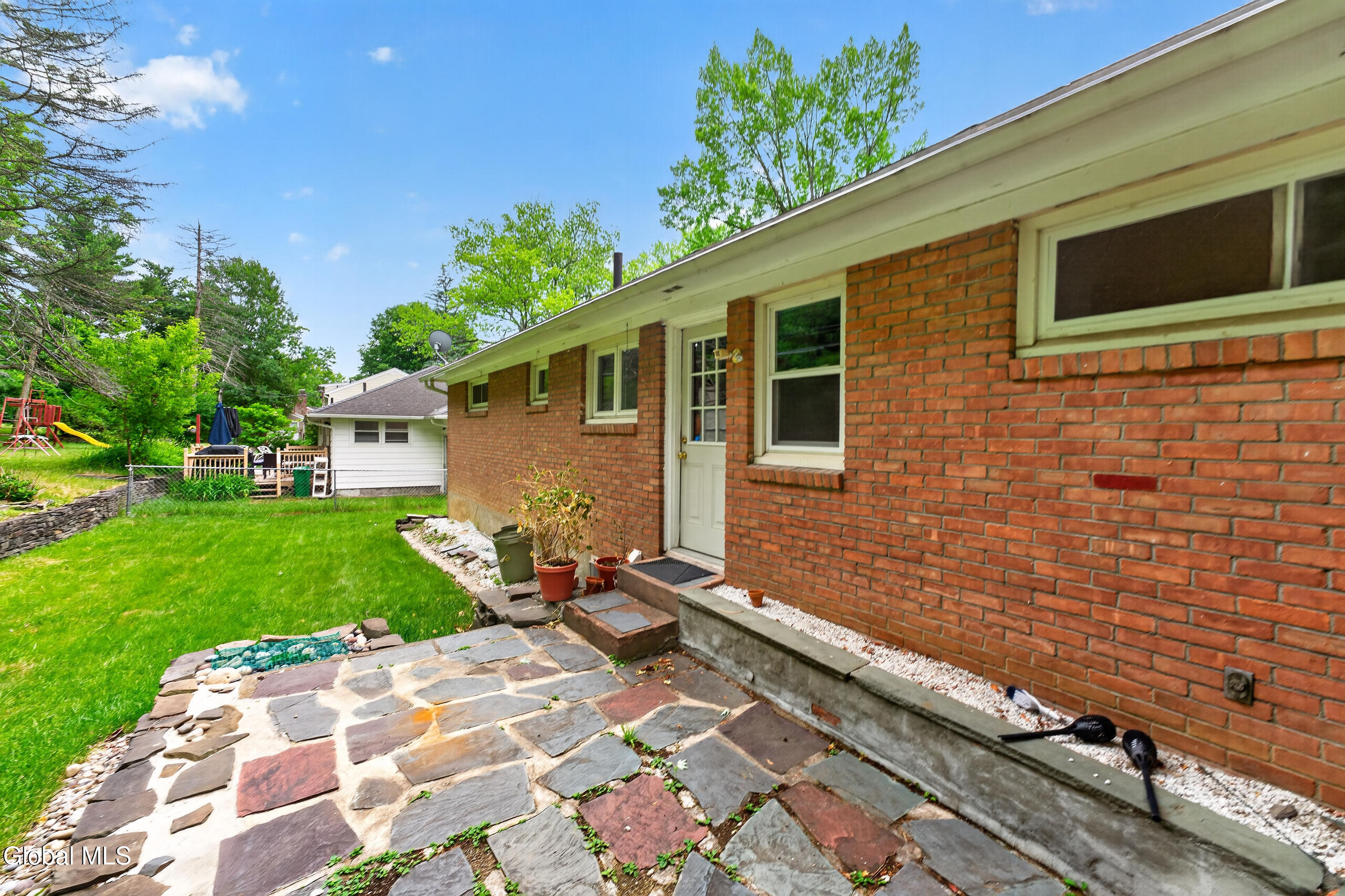 1082 Cornelius Avenue Niskayuna NY 12309