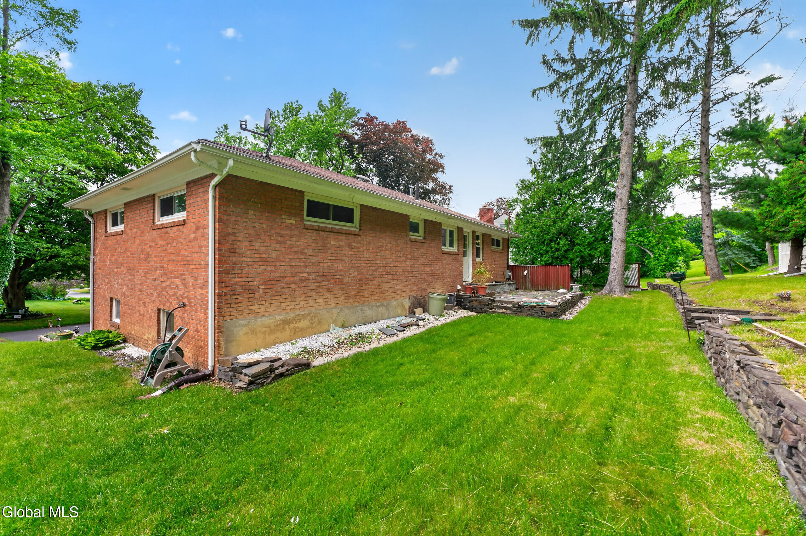 1082 Cornelius Avenue Niskayuna NY 12309