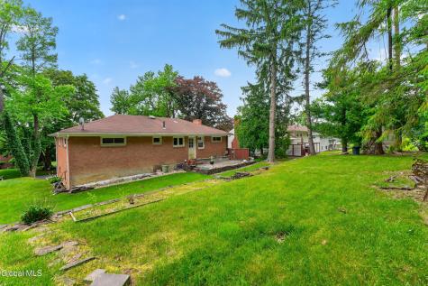 1082 Cornelius Avenue Niskayuna NY 12309