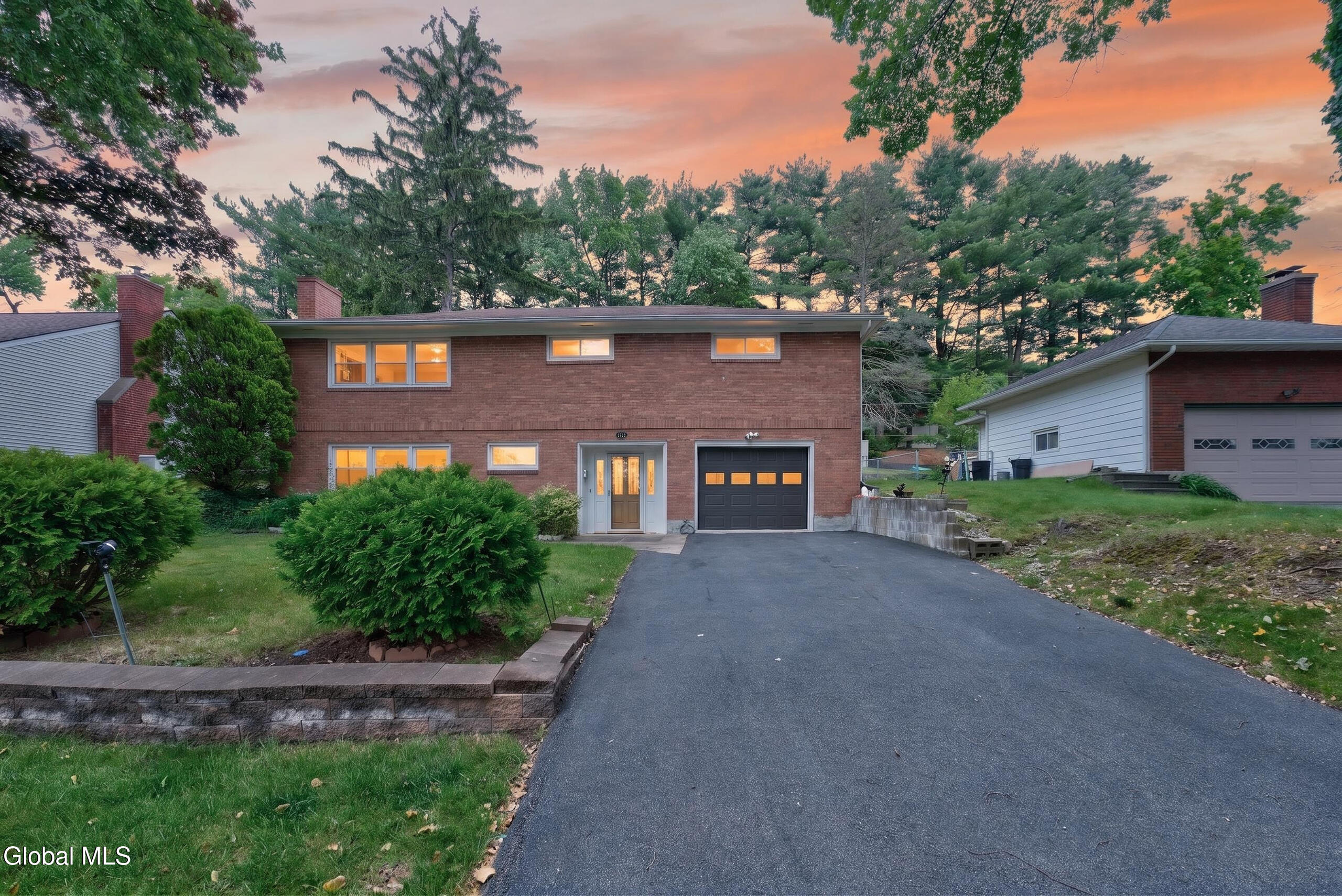 1082 Cornelius Avenue Niskayuna NY 12309