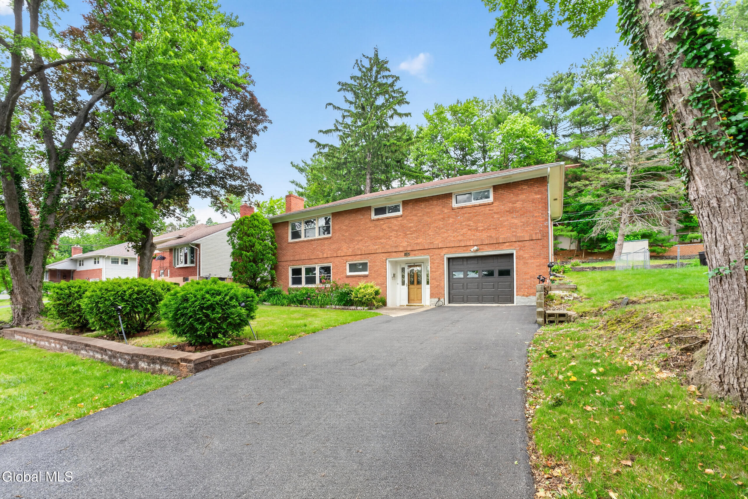 1082 Cornelius Avenue Niskayuna NY 12309