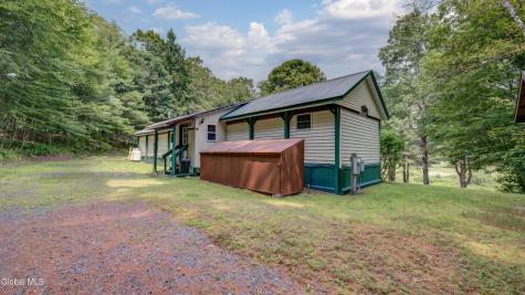 269 River Road Northville NY 12134