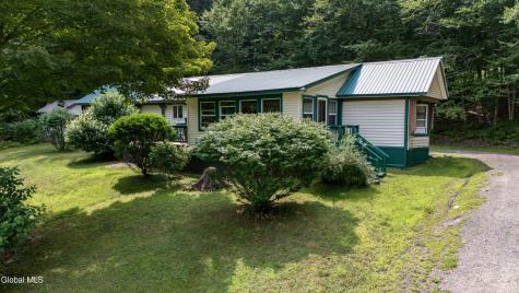 269 River Road Northville NY 12134