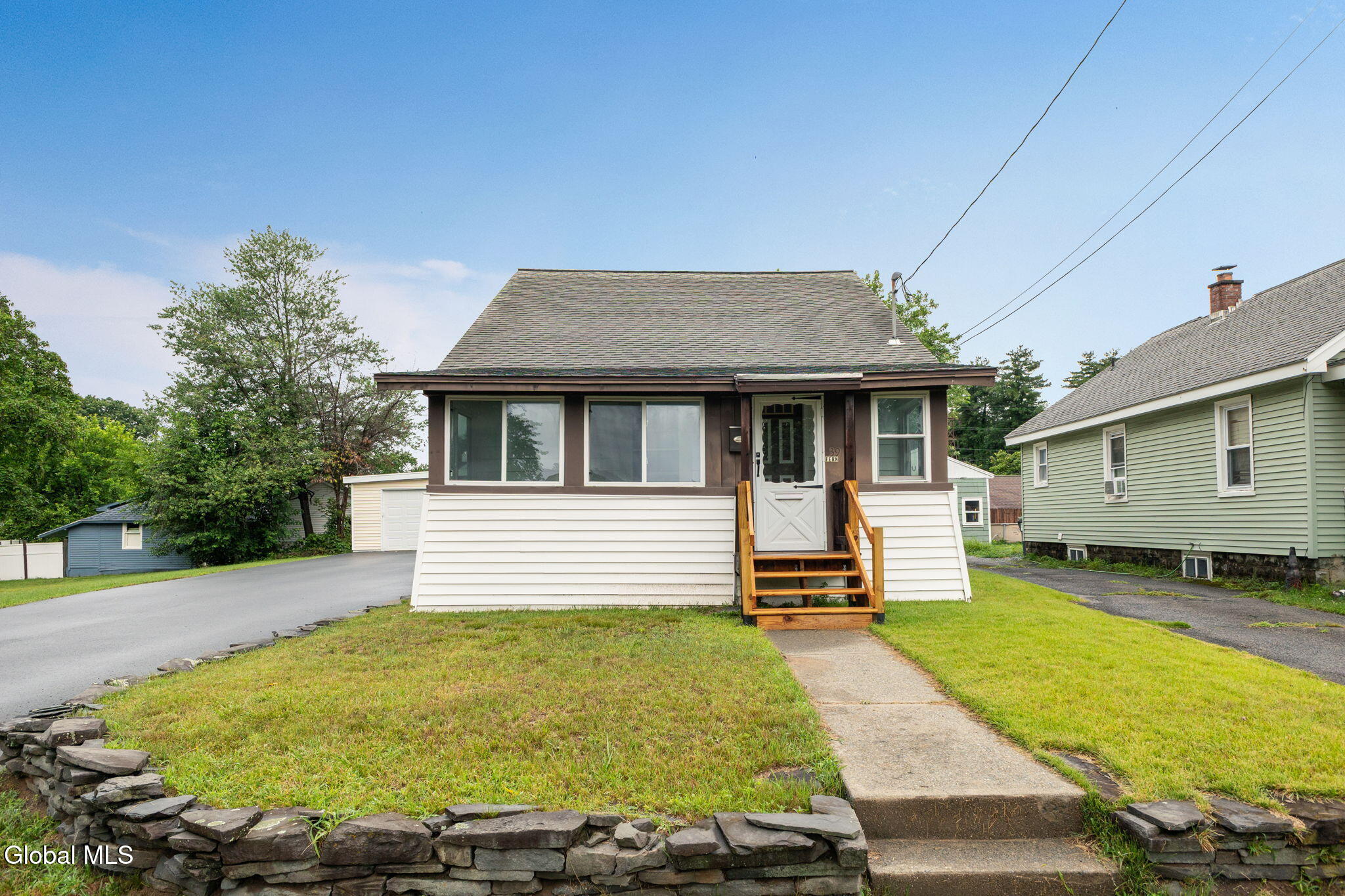39 Fern Avenue Albany NY 12205