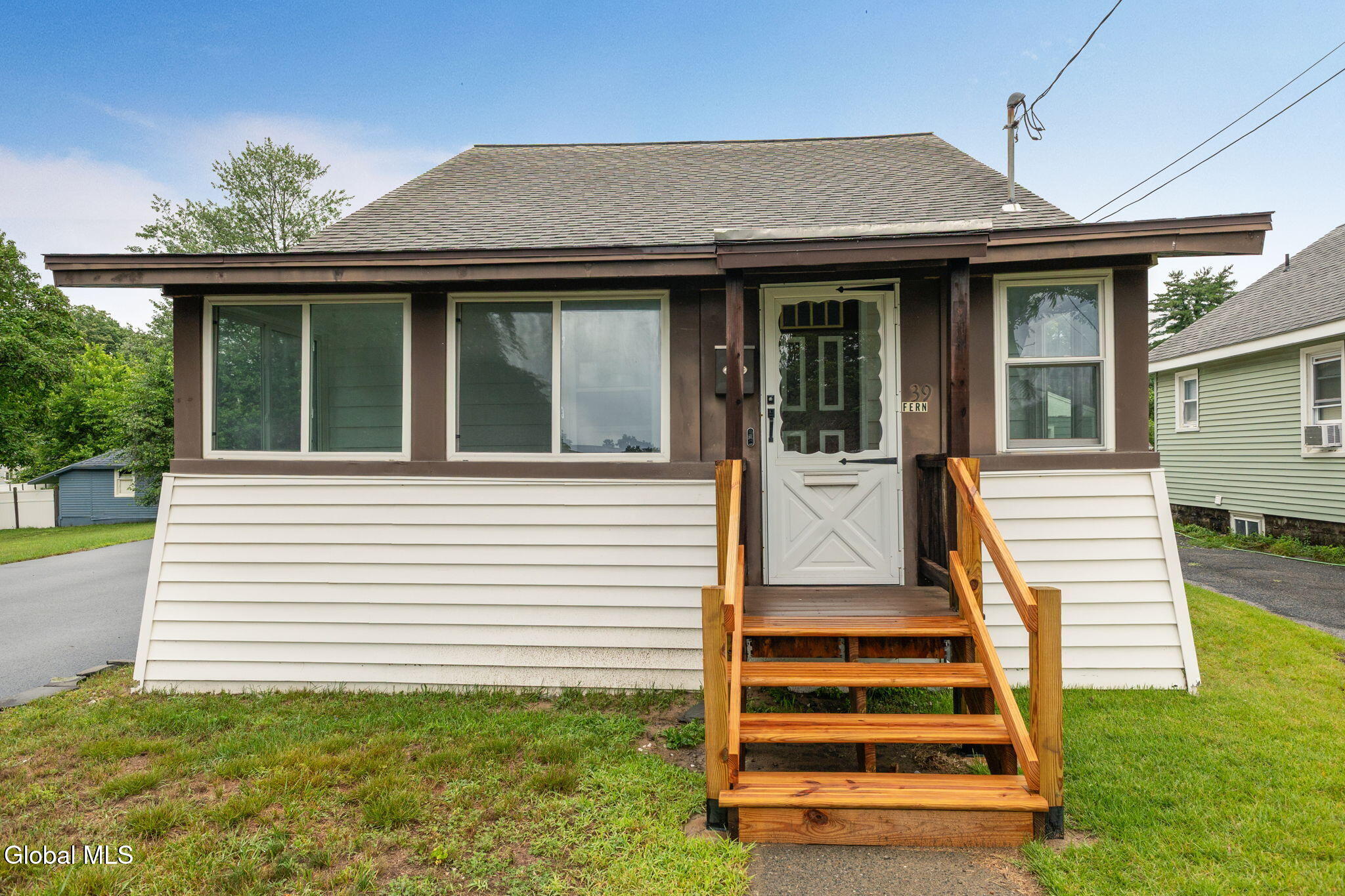 39 Fern Avenue Albany NY 12205