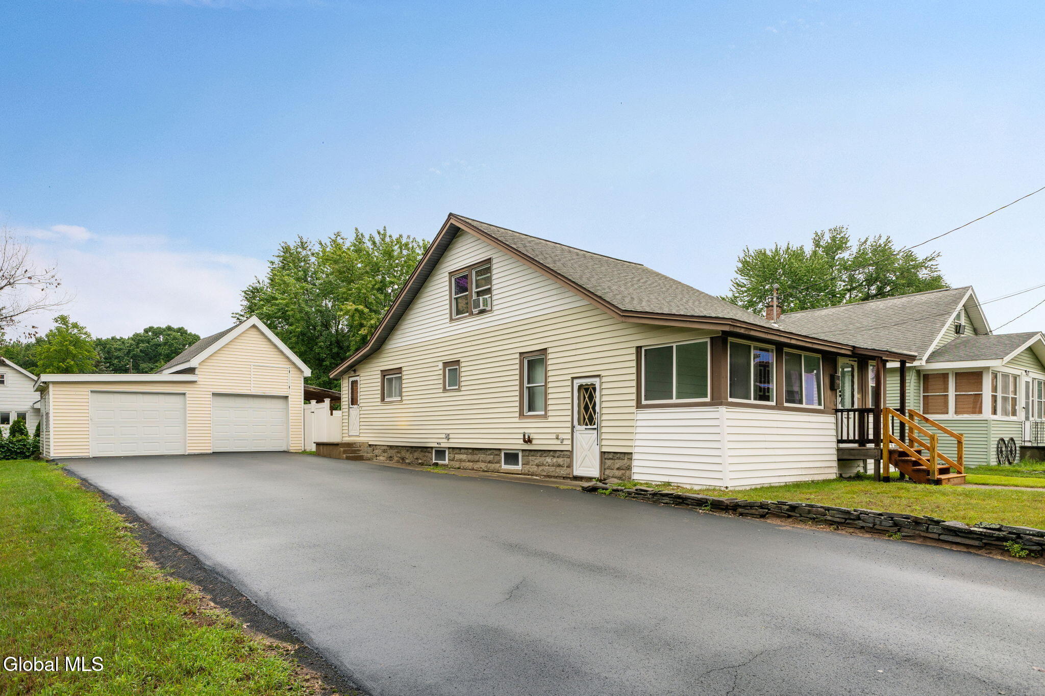 39 Fern Avenue Albany NY 12205