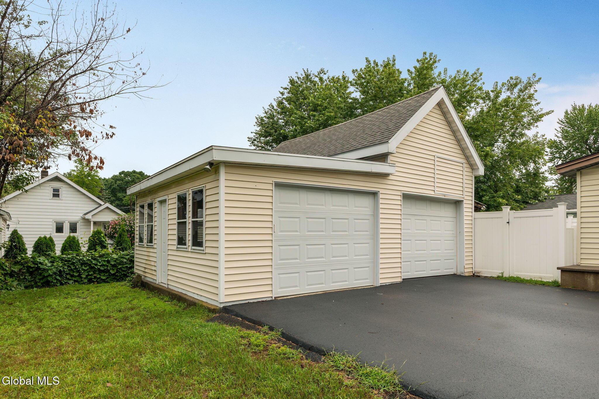 39 Fern Avenue Albany NY 12205