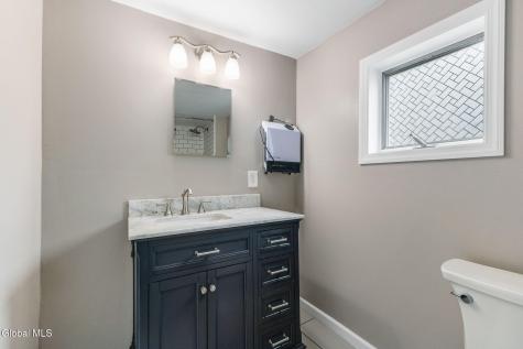 39 Fern Avenue Albany NY 12205