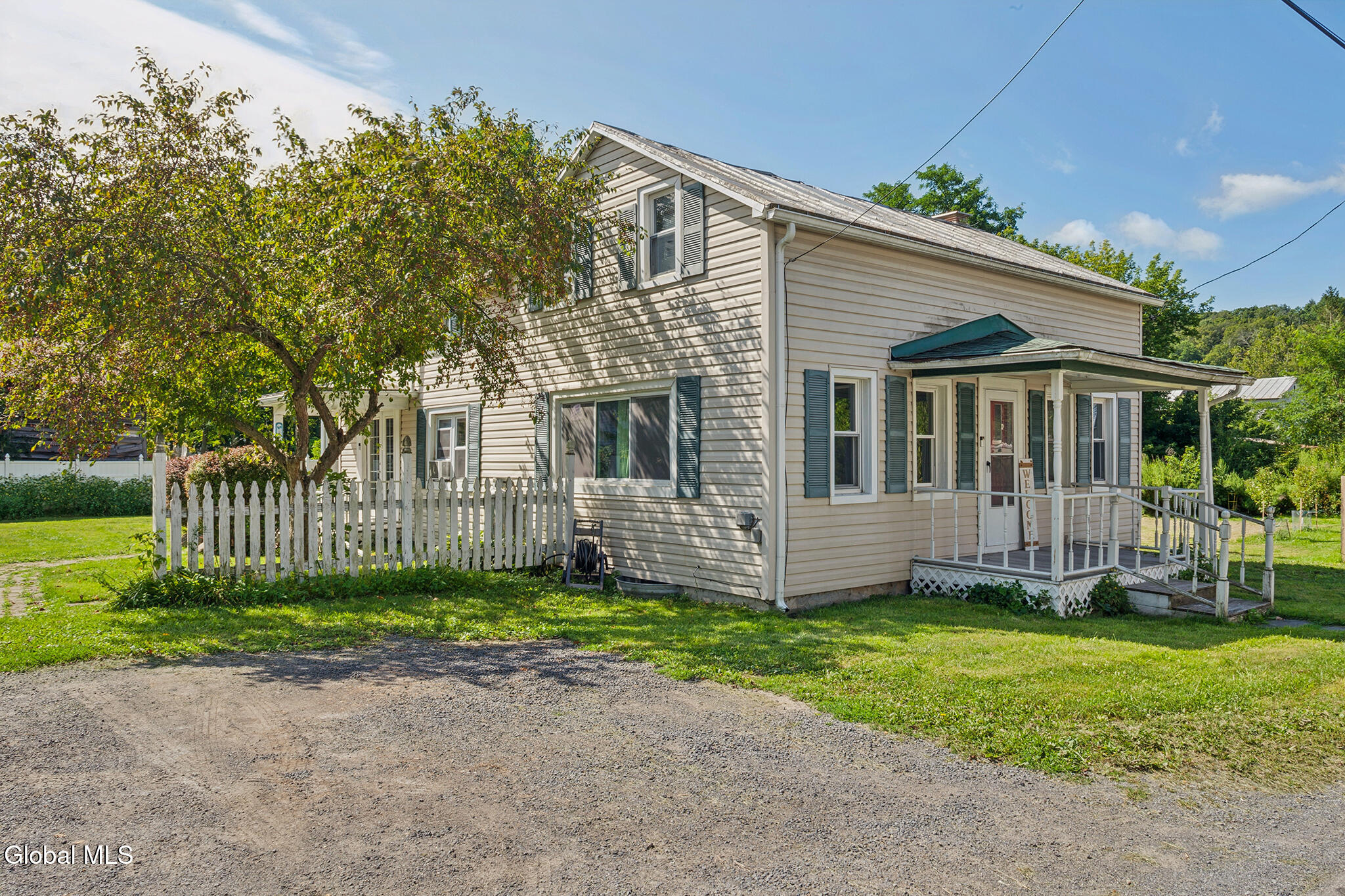122 School Street Schoharie NY 12157