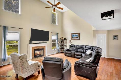 3 Carpenter Way Clifton Park NY 12065