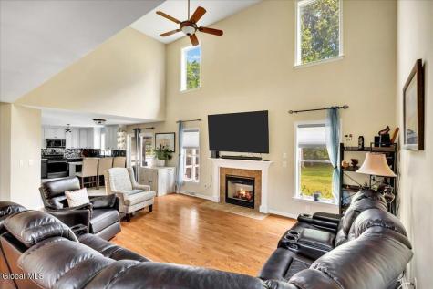 3 Carpenter Way Clifton Park NY 12065