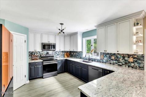 3 Carpenter Way Clifton Park NY 12065