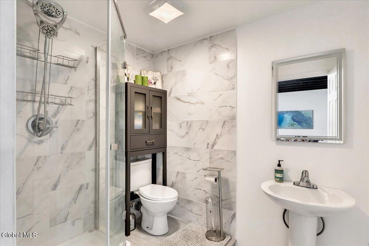 3 Carpenter Way Clifton Park NY 12065