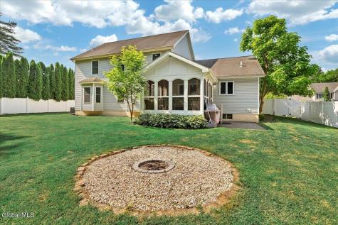 3 Carpenter Way Clifton Park NY 12065