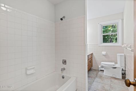 26 Appletree Lane Clifton Park NY 12065