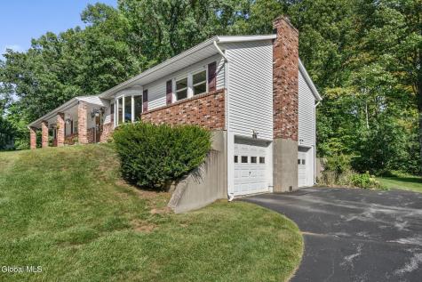26 Appletree Lane Clifton Park NY 12065