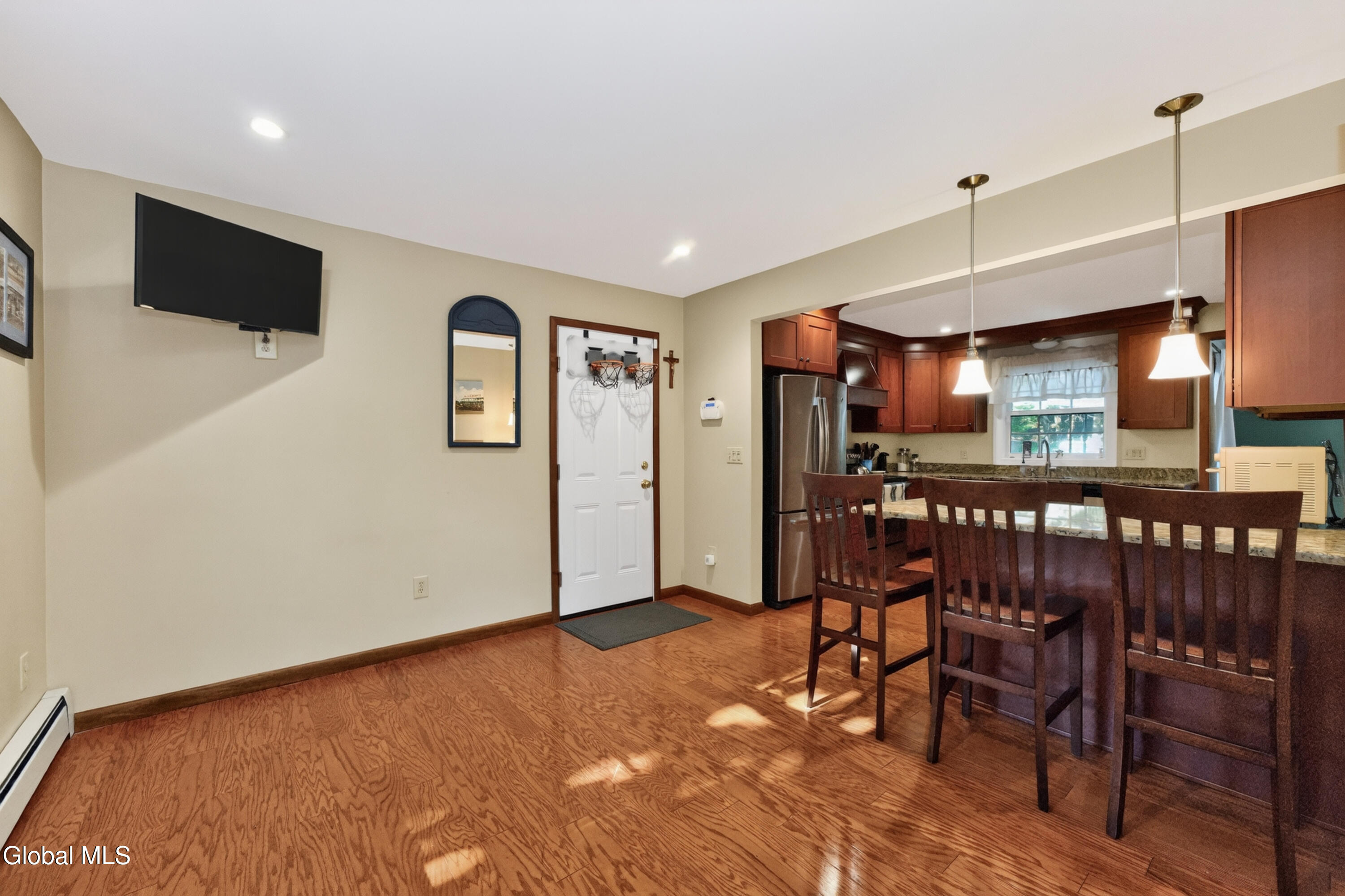 312 Ridgewood Circle Albany NY 12203