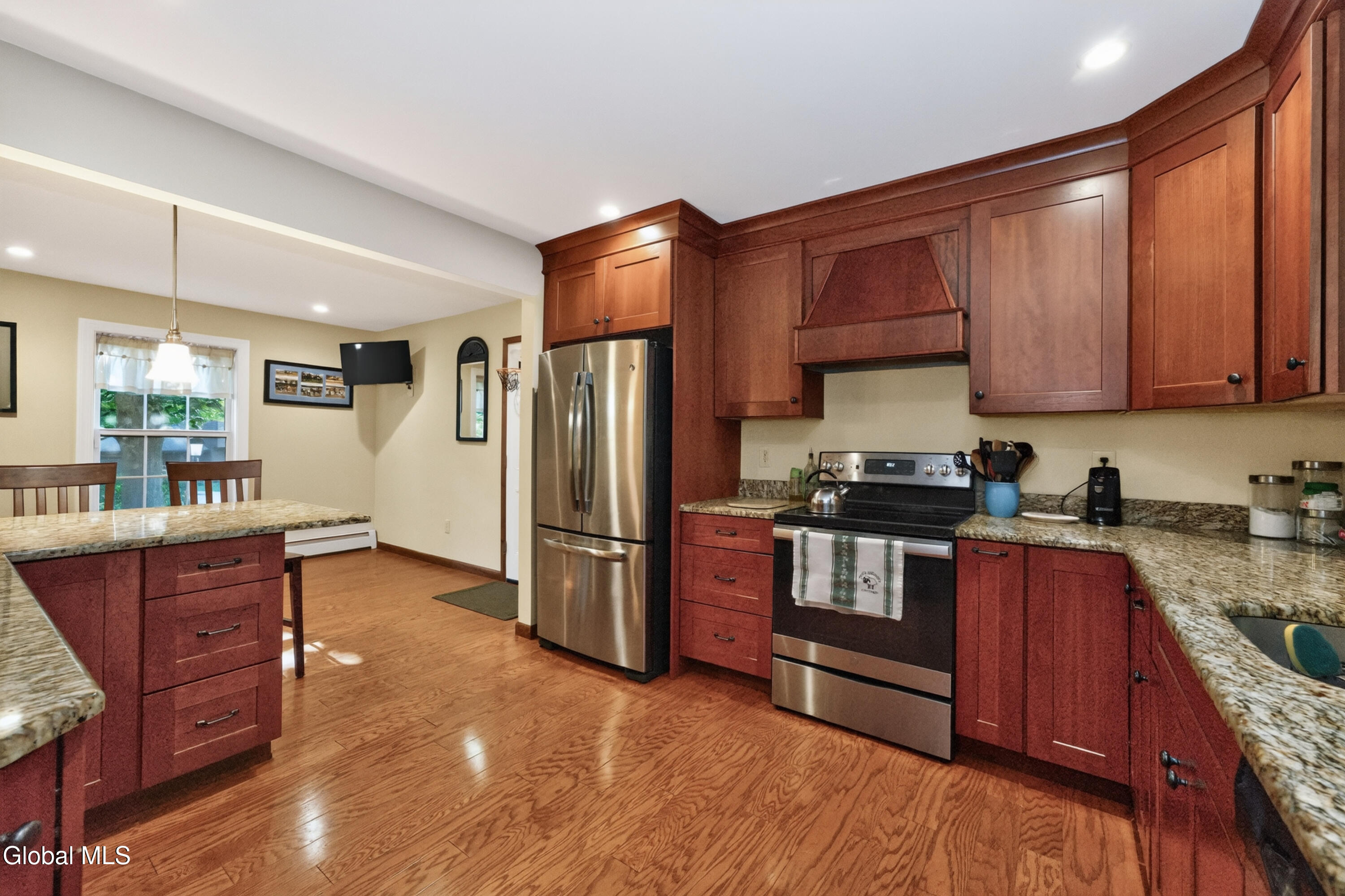 312 Ridgewood Circle Albany NY 12203