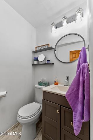 312 Ridgewood Circle Albany NY 12203