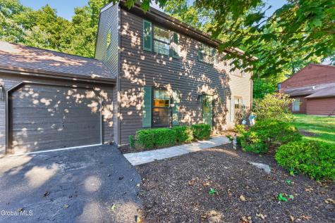 312 Ridgewood Circle Albany NY 12203