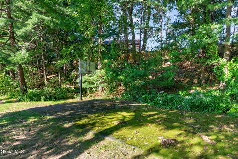 312 Ridgewood Circle Albany NY 12203