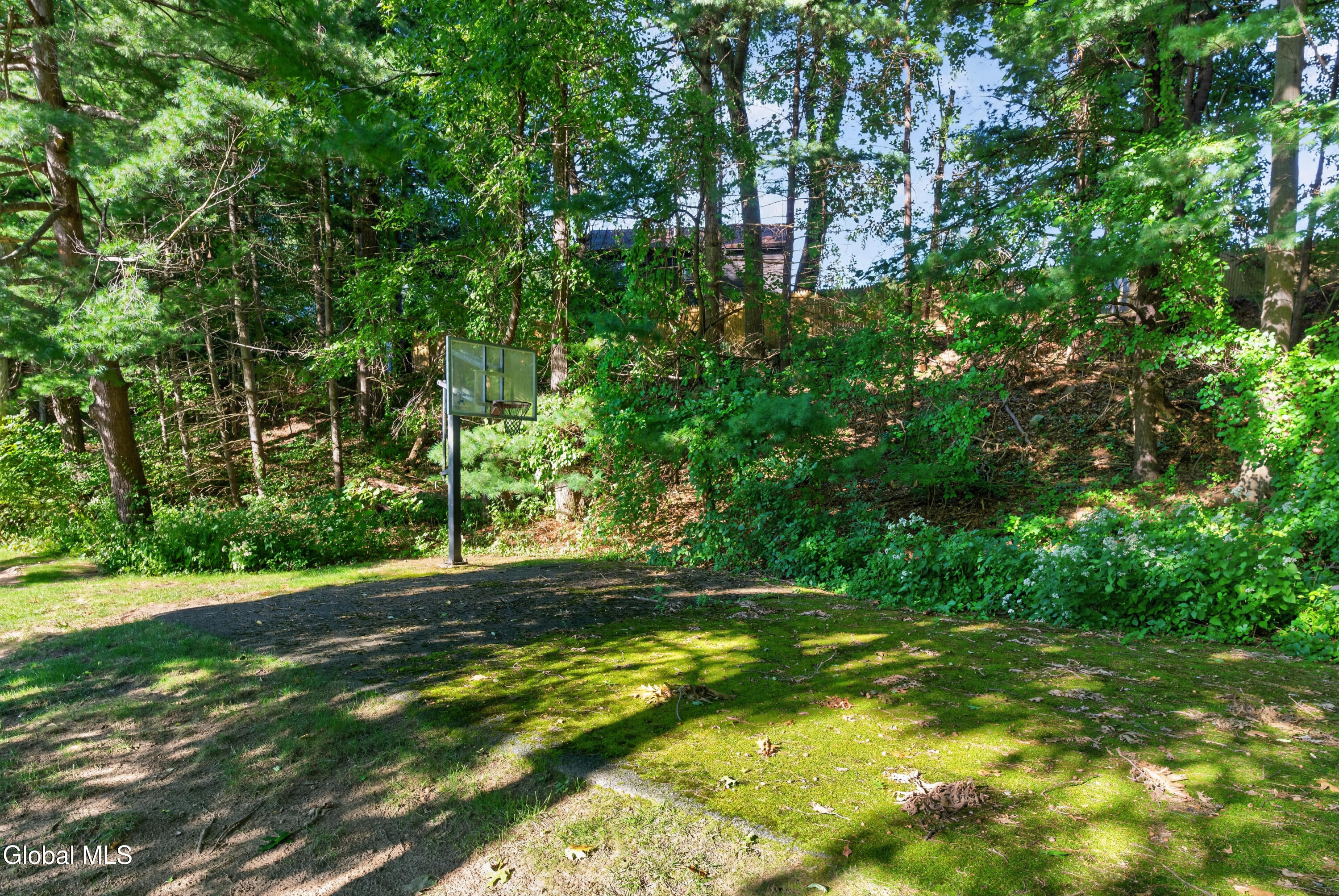 312 Ridgewood Circle Albany NY 12203